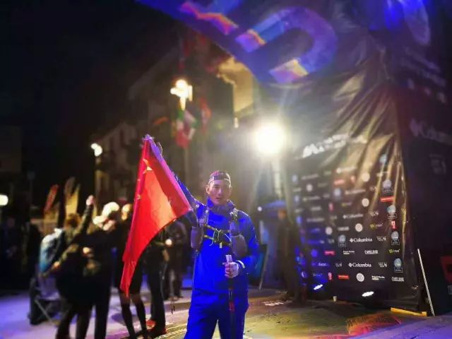 UTMB时刻 | 点燃霞慕尼小镇的一抹中国红（内附小卡马妍星专访）